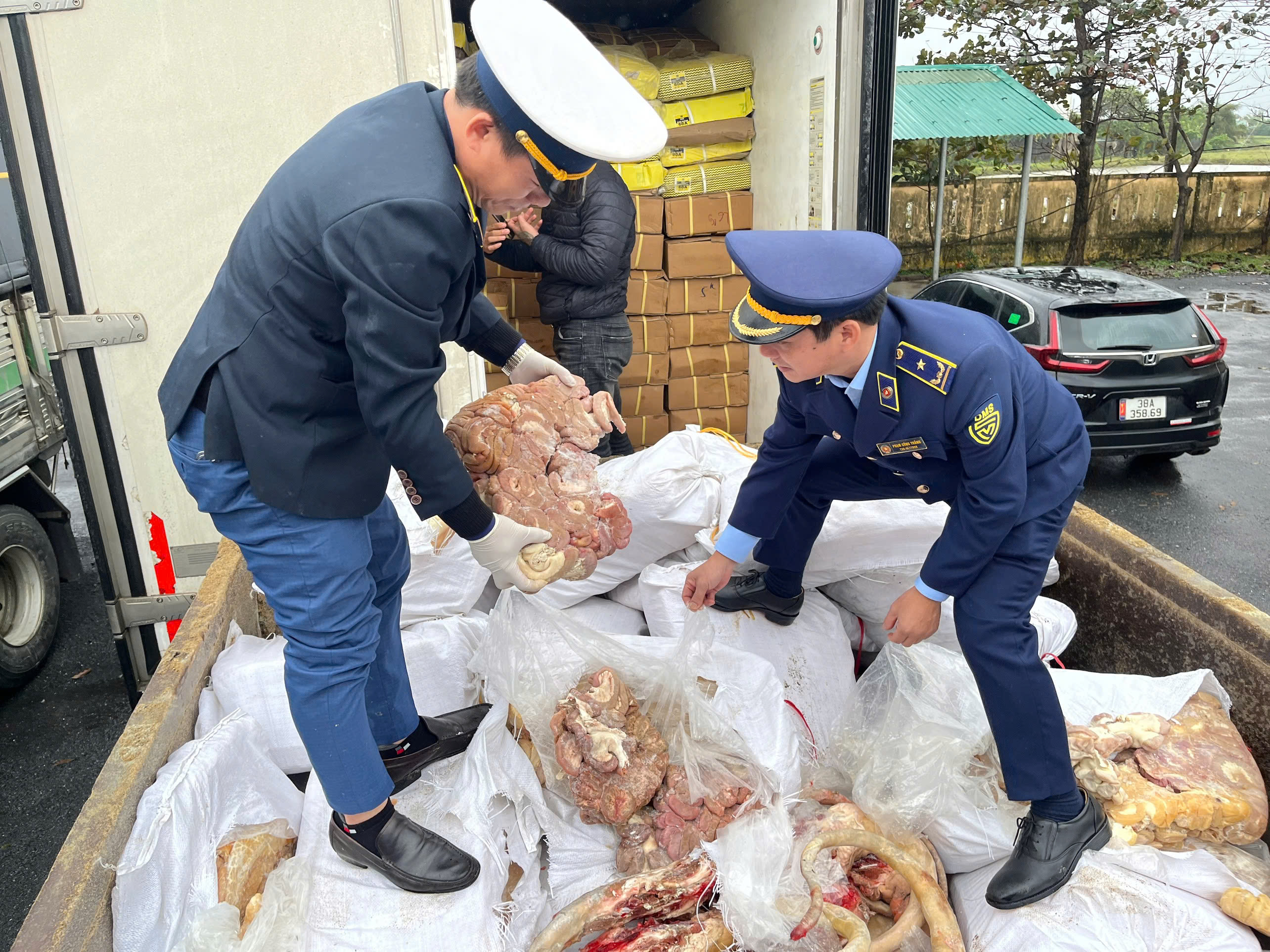 UBND tỉnh Hà Tĩnh kiện toàn Ban Chỉ đạo chống buôn lậu, gian lận thương mại và hàng giả tỉnh